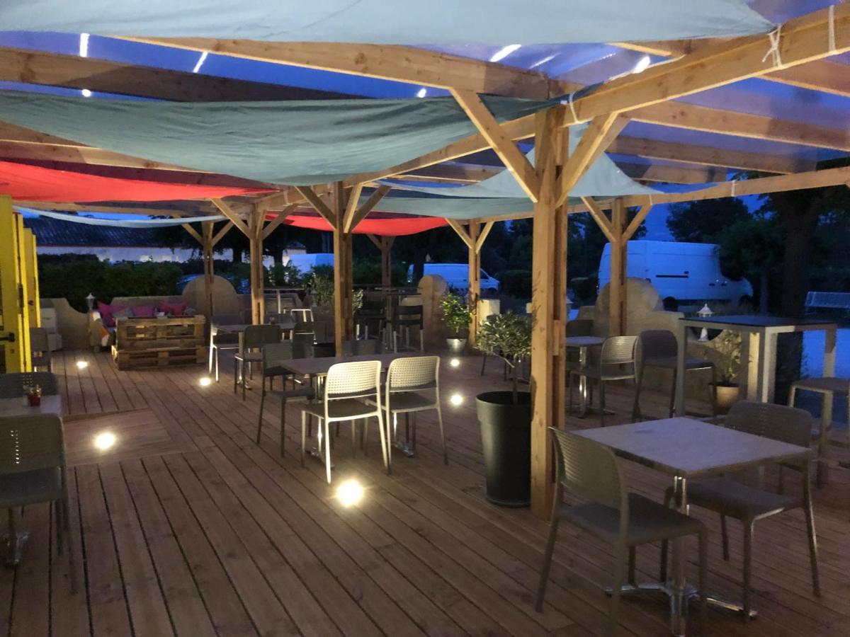 Logis Hotel Restaurant Le Clos Saint Loup Bram Екстериор снимка