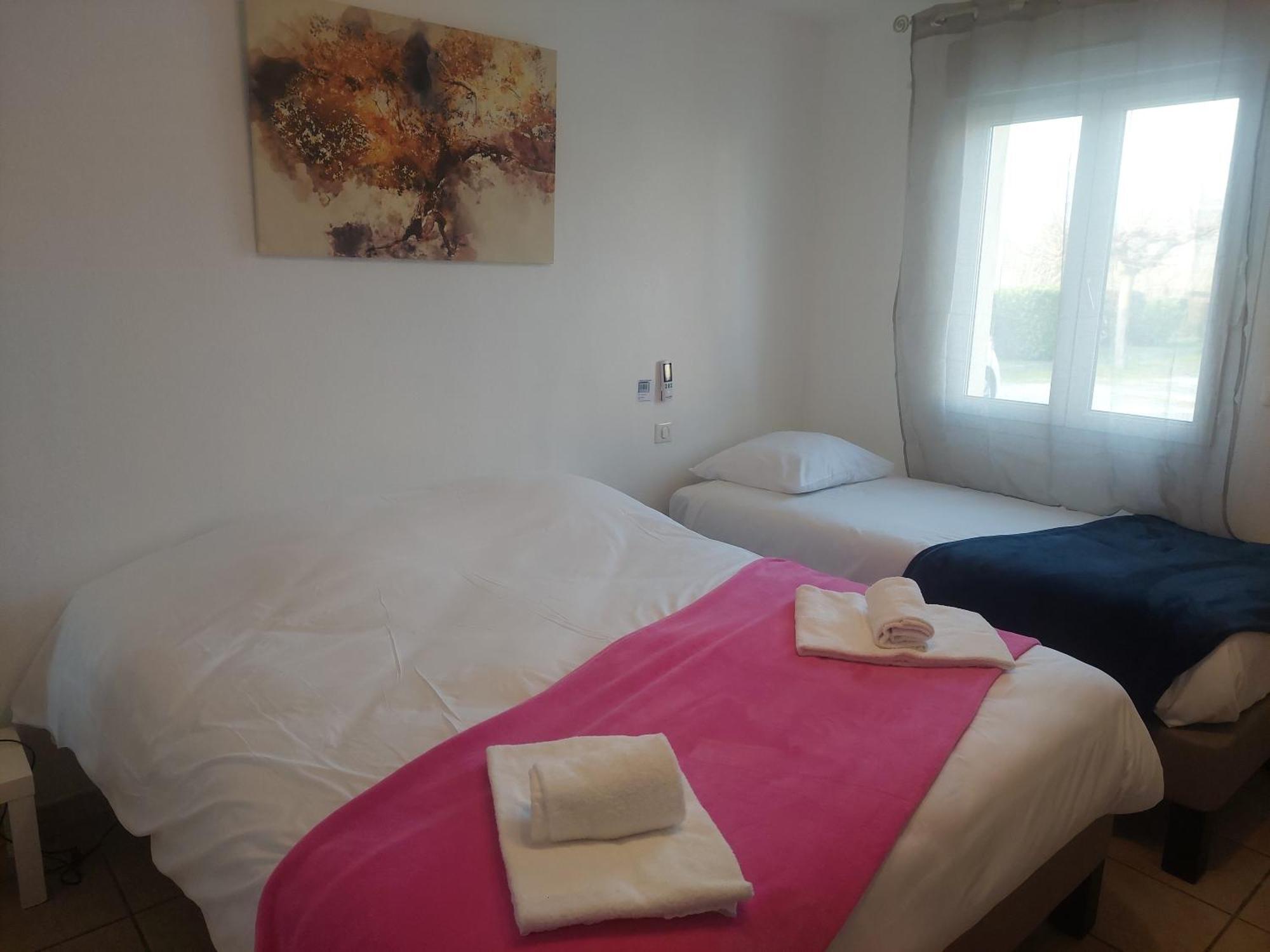 Logis Hotel Restaurant Le Clos Saint Loup Bram Екстериор снимка